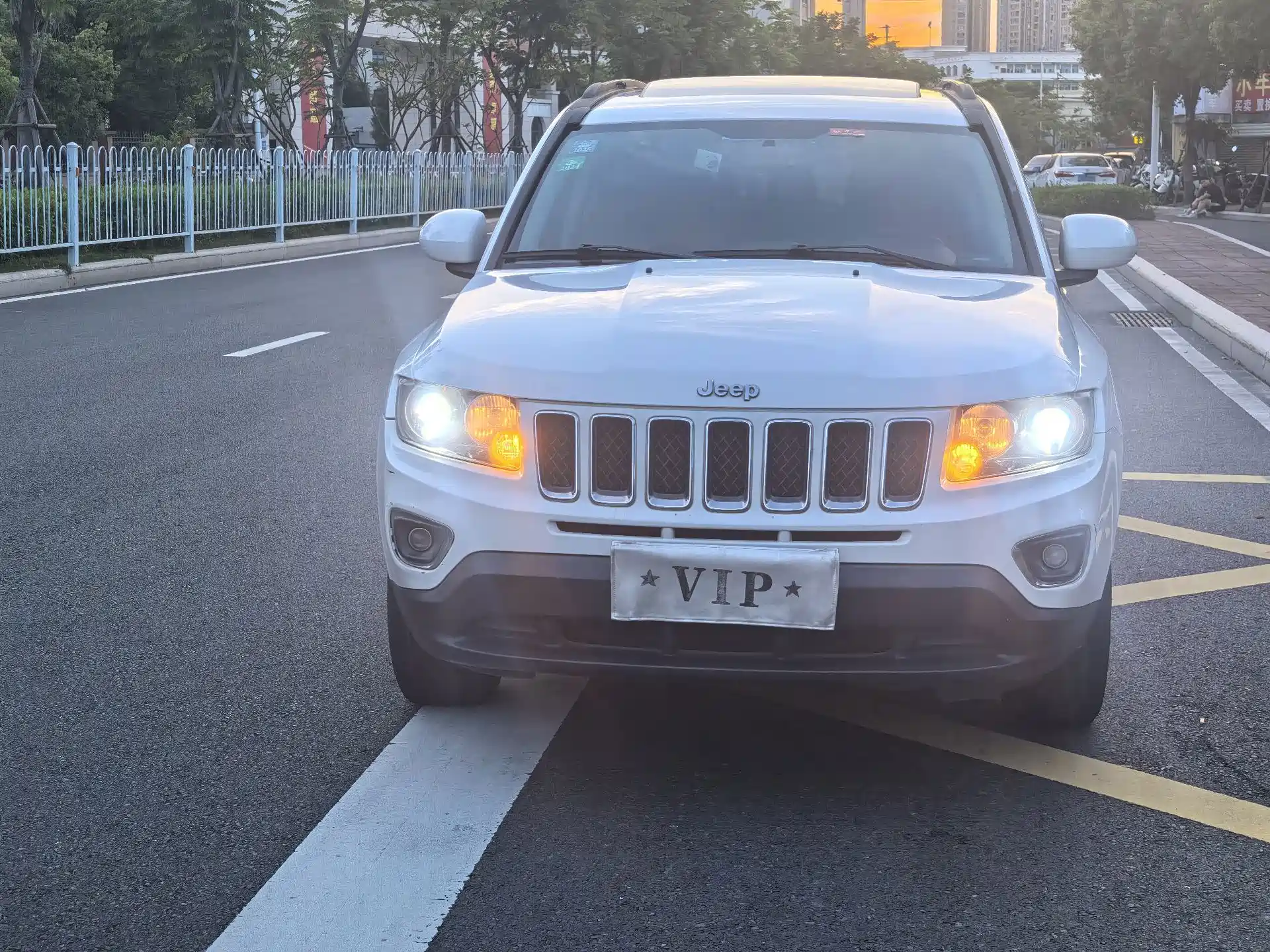Фото 2 - Jeep Compass (Import)