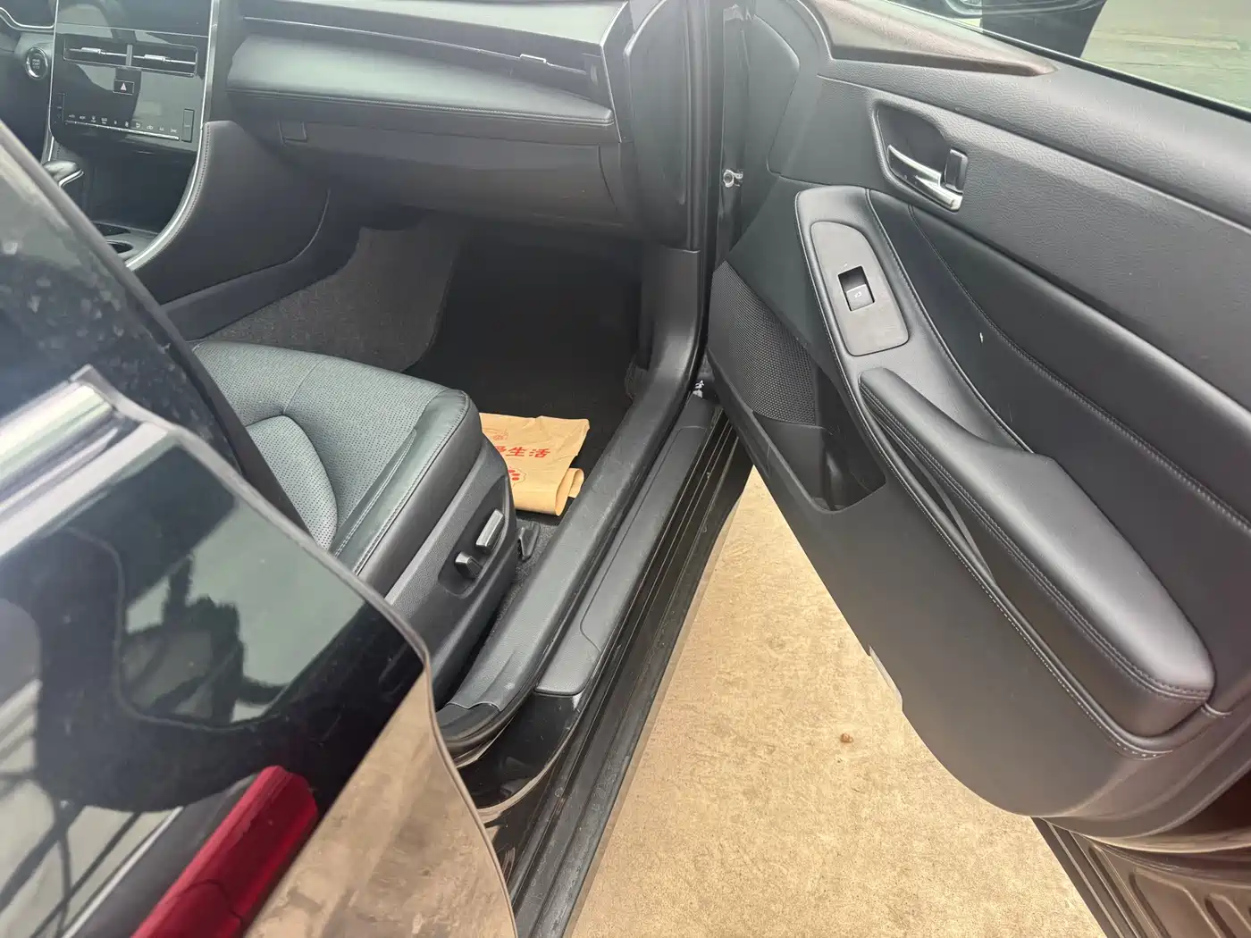 Toyota Avalon 2022 2.0L Luxury Edition фото 7