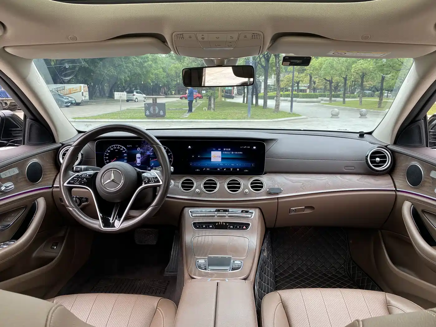 Mercedes-Benz E-Class 2021 E 300 L Fashion фото 4