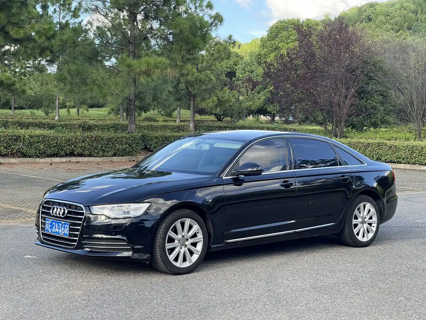 Фото 1 - Audi A6L
