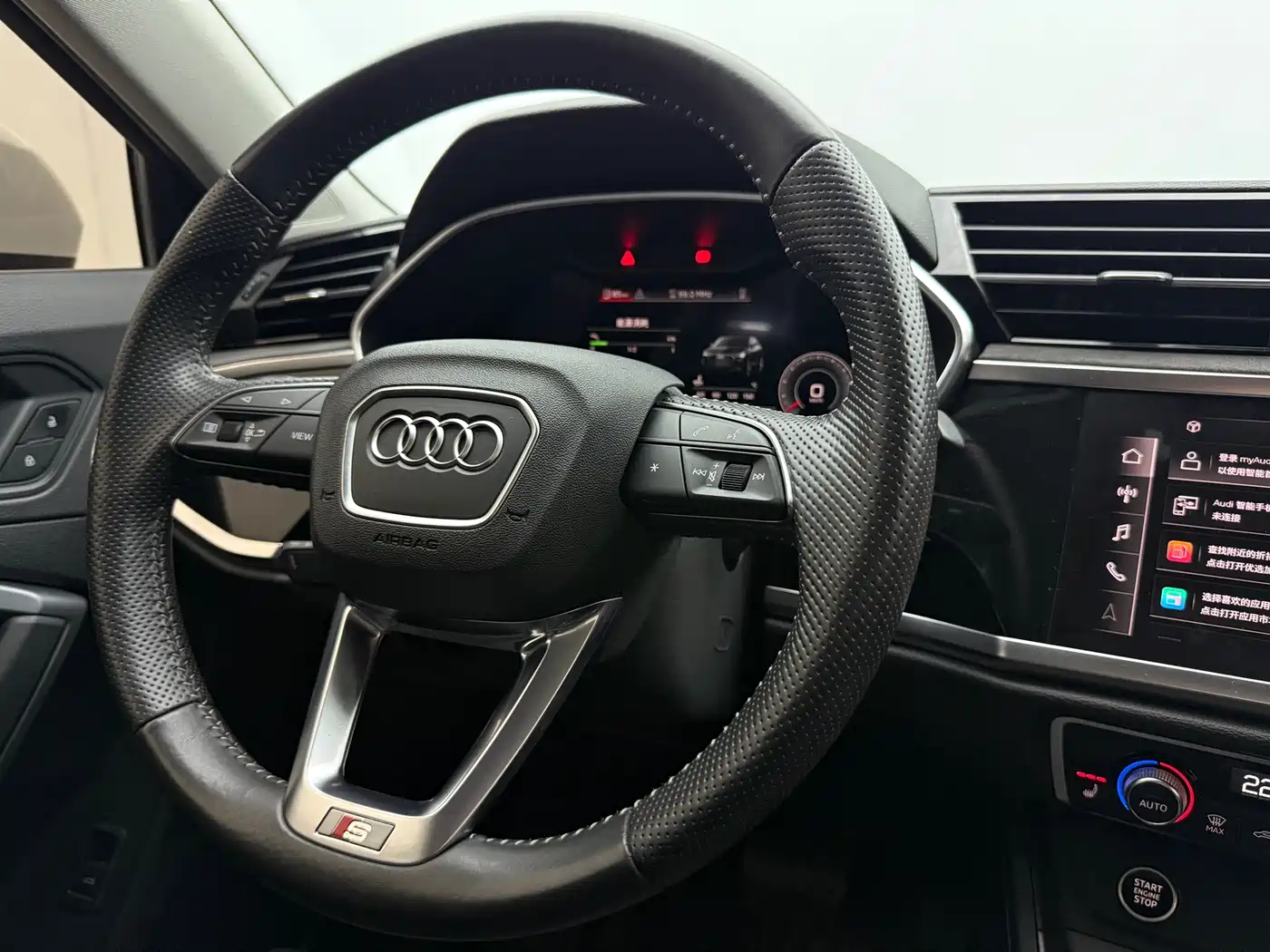 Audi Q3 Sportback 2022 35 TFSI Progressive фото 12