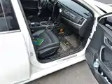 Фото 20 - Roewe i6