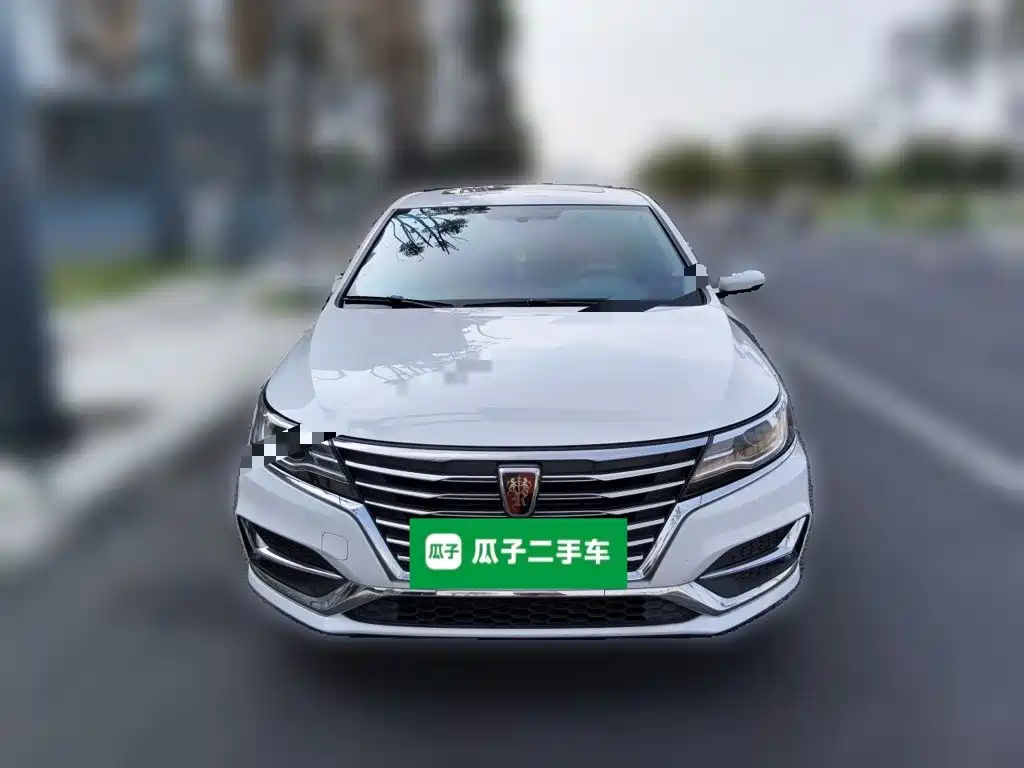 Фото 24 - Roewe i6