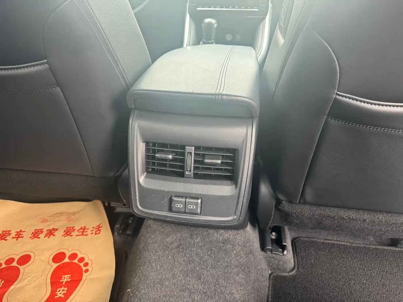Toyota Avalon 2022 2.0L Luxury Edition фото 12