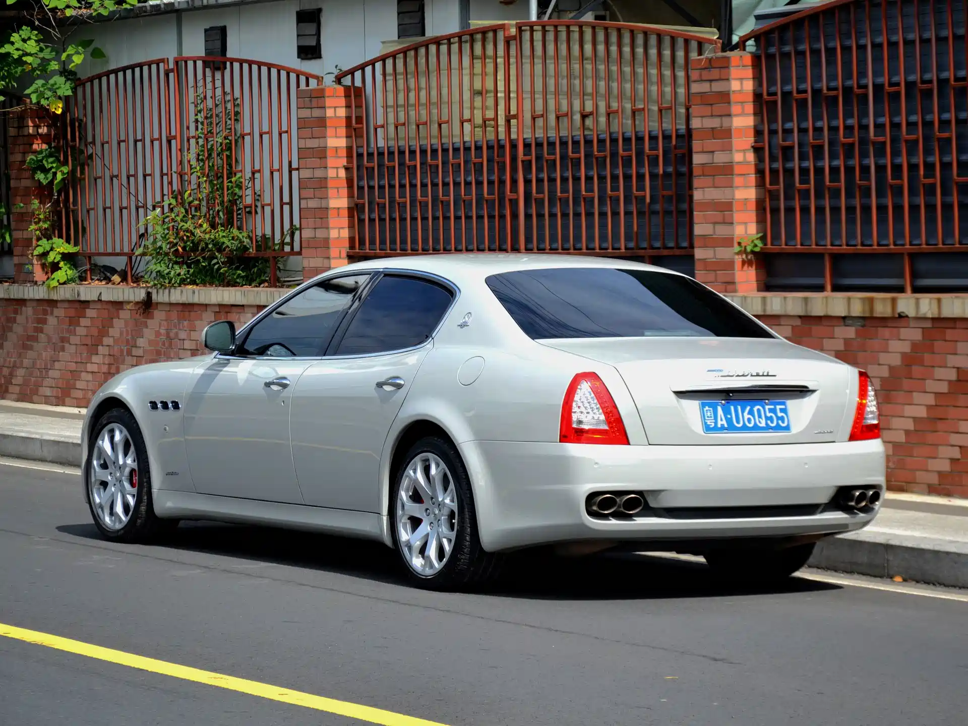 Photo 4 - Maserati Quattroporte
