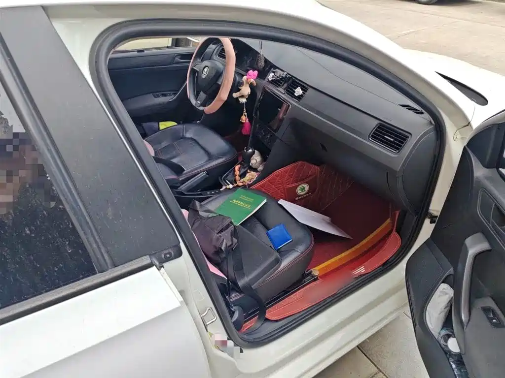 Škoda Skoda Rapid Spaceback 2014 1.6L Automatic乐享版 фото 20