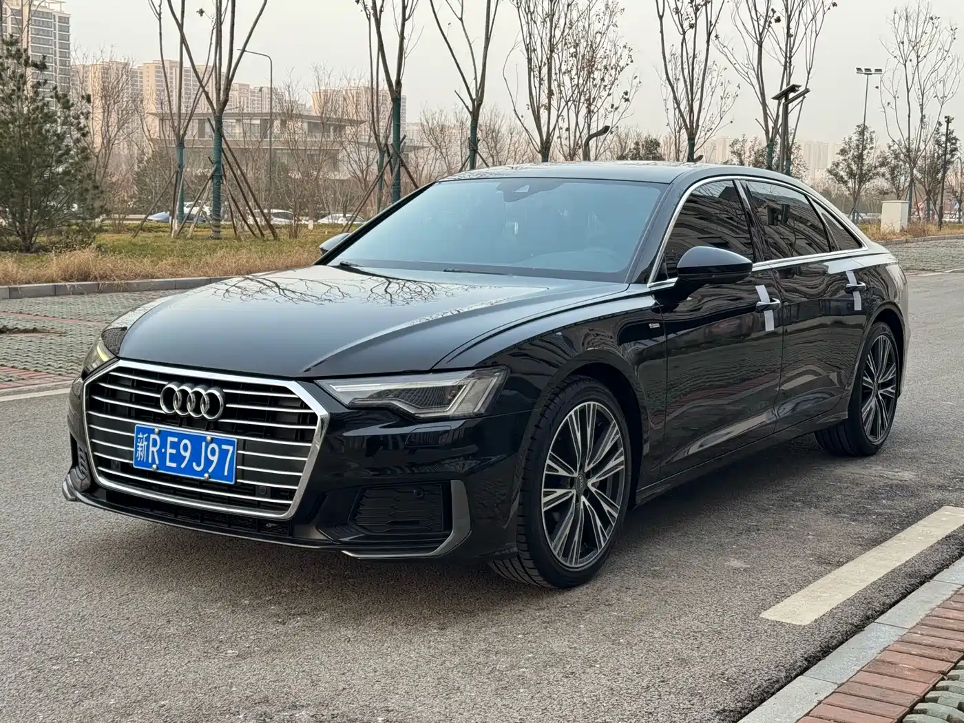 Audi A6L 2021 40 TFSI Luxury Sport