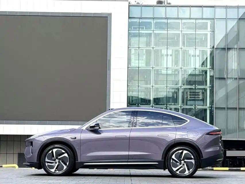 Фото 4 - NIO EC6