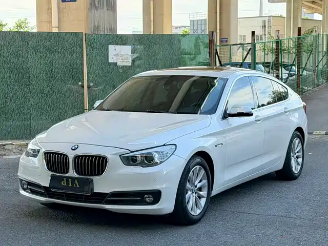  BMW BMW 5 Series GT 2015 528i Leading