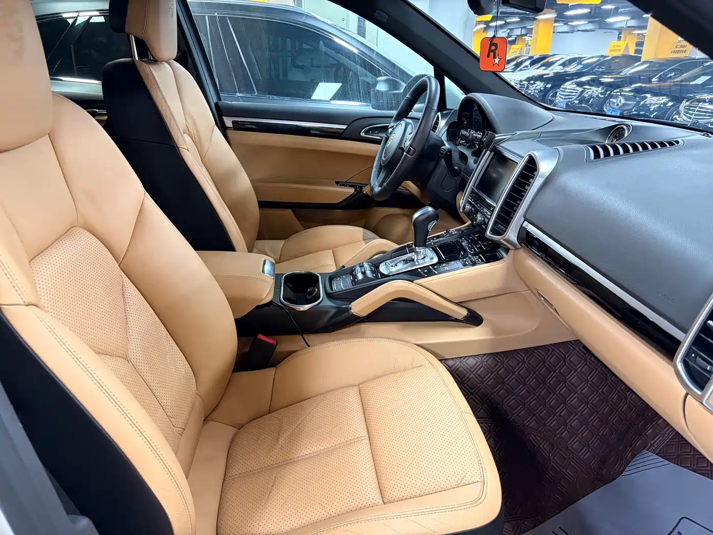 Porsche Cayenne 2015 Cayenne 3.0T фото 4