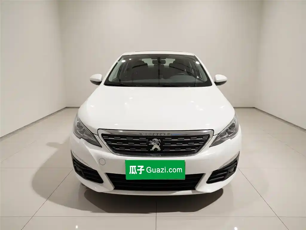 Peugeot 308 2018 1.6L Auto Luxury Edition фото 24