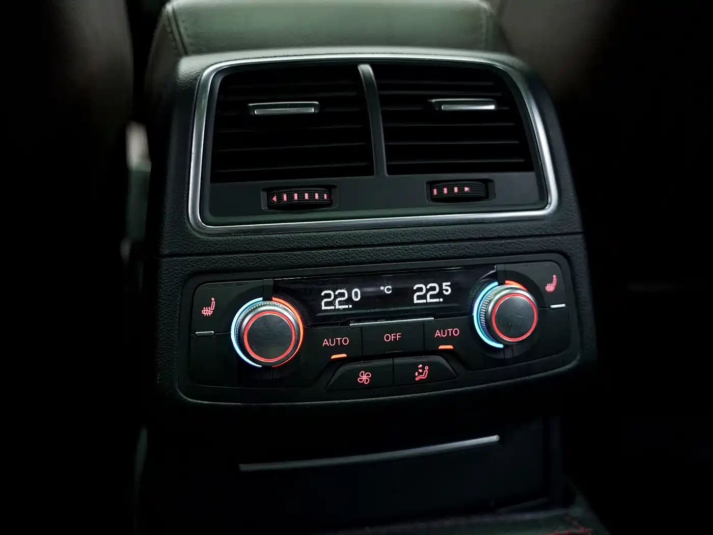 Audi A6L 2014 30 FSI Comfort фото 18
