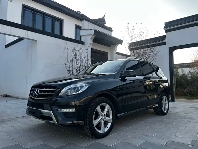 MERCEDES-BENZ M CLASS