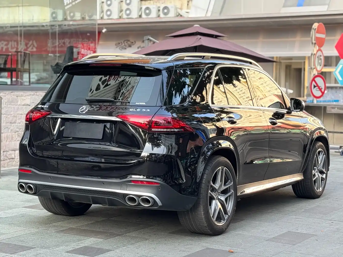 MERCEDES-BENZ GLE AMG