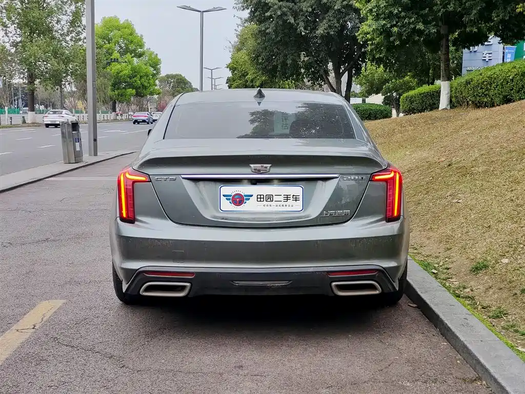 CADILLAC CT5
