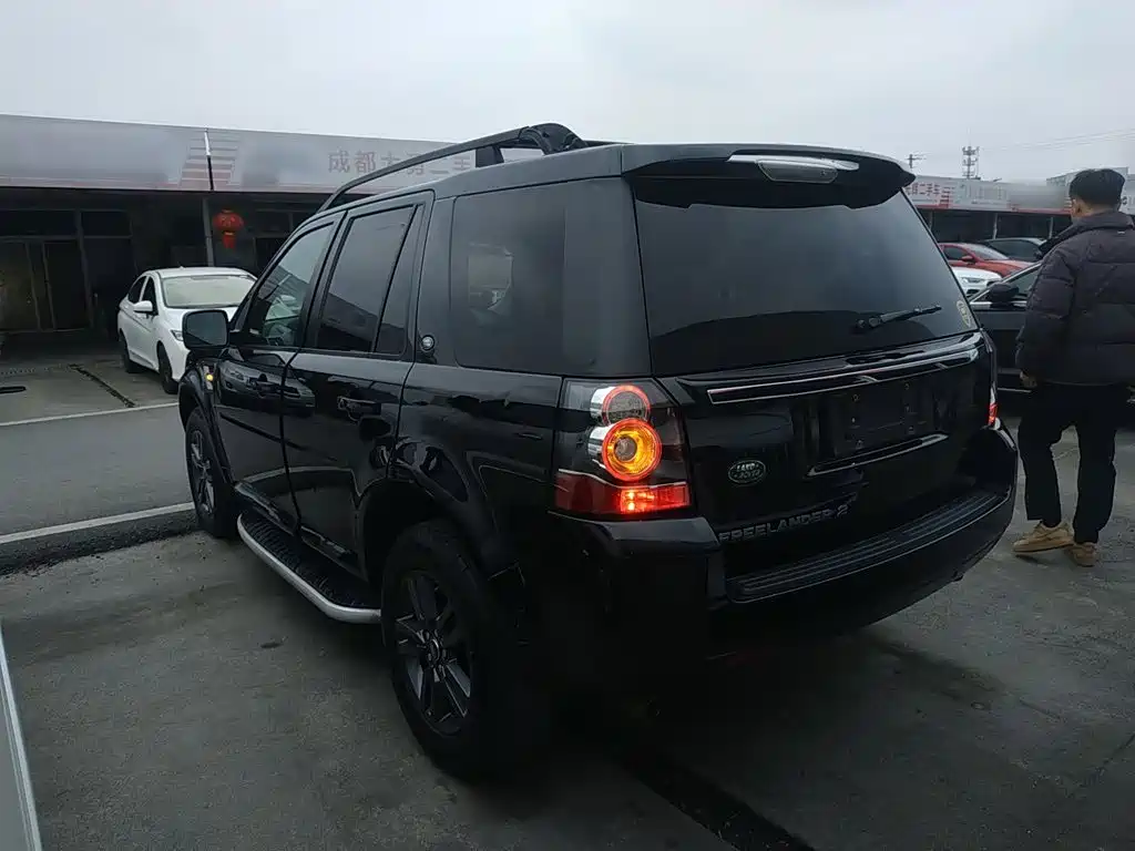 Land Rover Freelander 2 2014 2014 2.0T Si4 SE Gasoline Edition