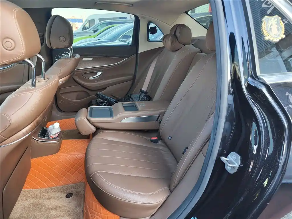 Mercedes-Benz E-Class New Energy 2023 E 350 e L Plug-in Hybrid Sedan фото 17