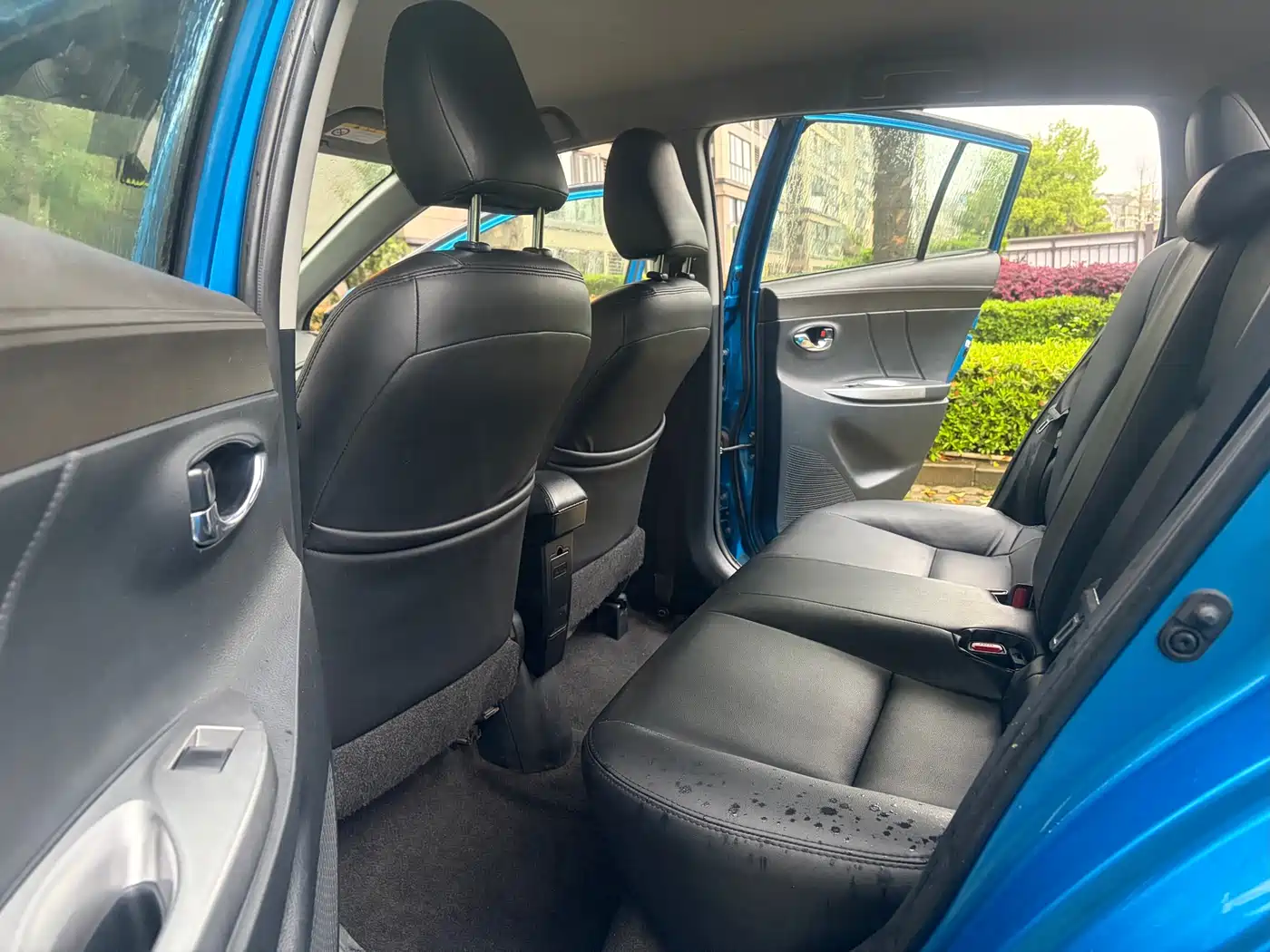 Toyota YARiS L Zhi Xuan 2015 1.5E Auto Charming Edition фото 19