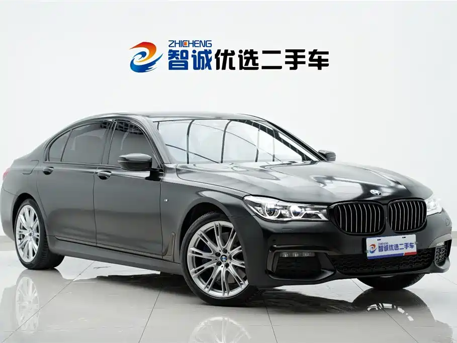 BMW 7 Series 2018 740Li xDrive Luxury M Sport Package Black Flame Edition фото 3