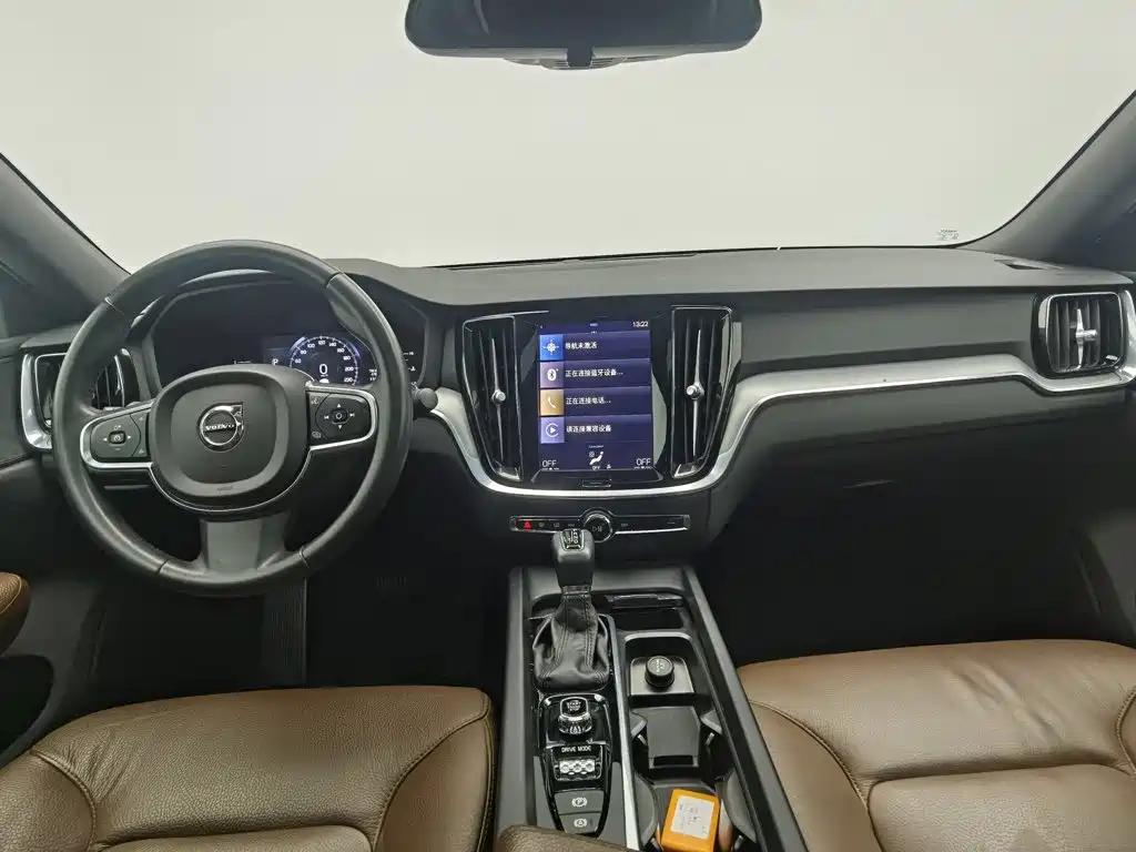 Фото 5 - Volvo S60