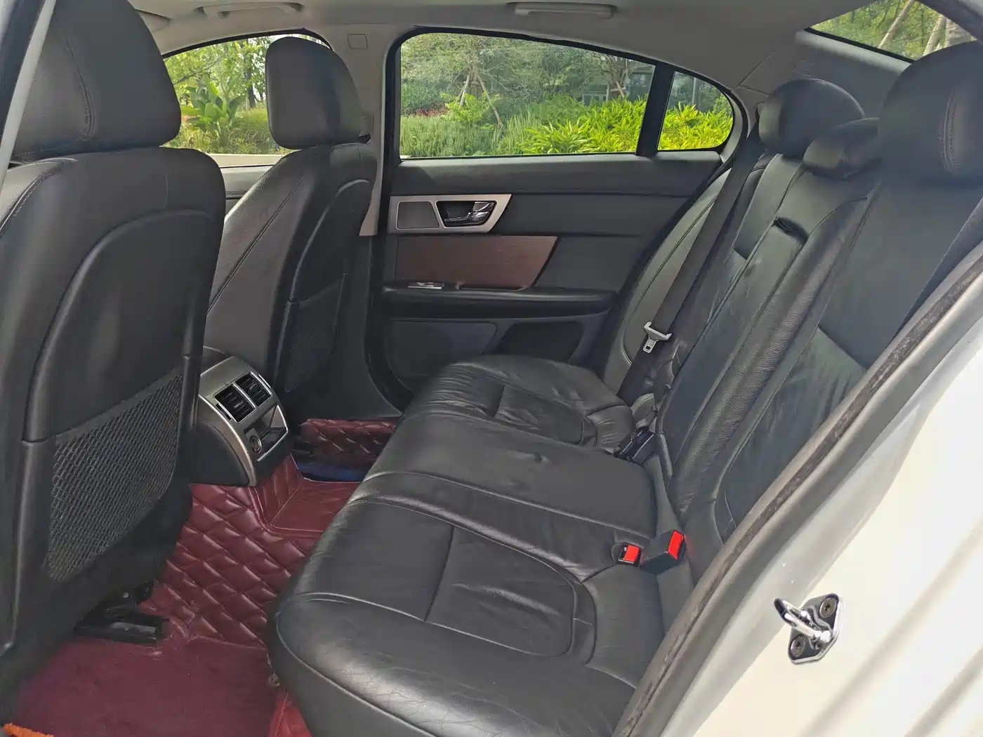 Jaguar XF 2015 2015 XF 2.0T Style Edition