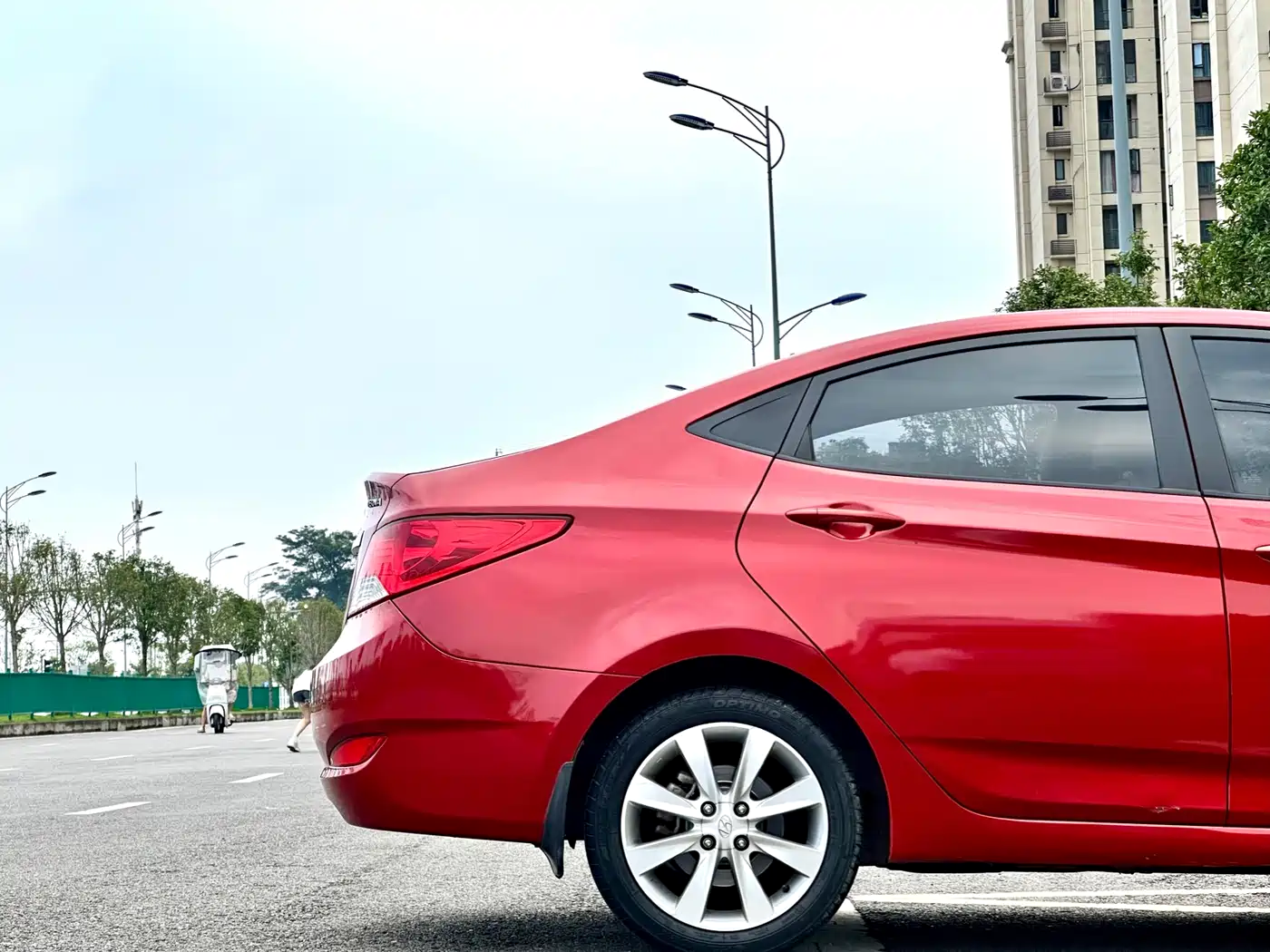Hyundai Verna 2010 Sedan 1.4L Automatic Fashion GT фото 11