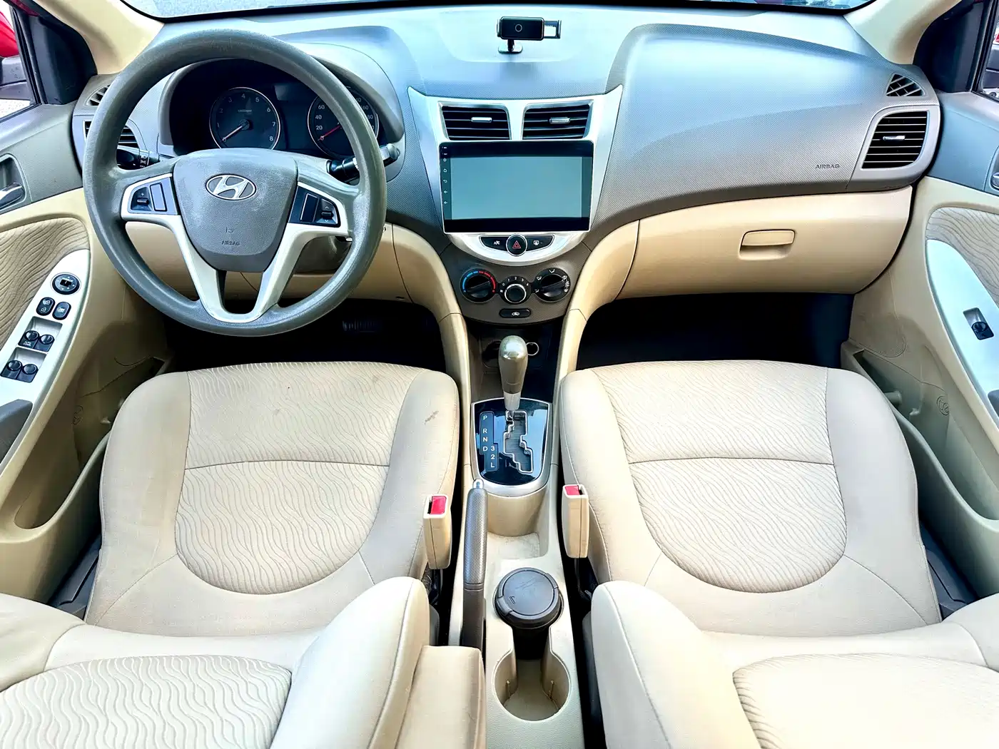 Hyundai Verna 2010 Sedan 1.4L Automatic Fashion GT фото 37