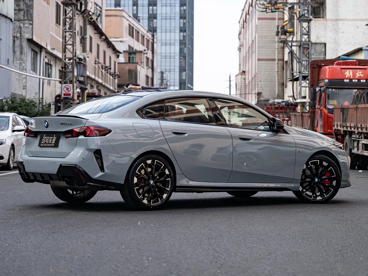 BMW M235L 2025 M235L фото 3