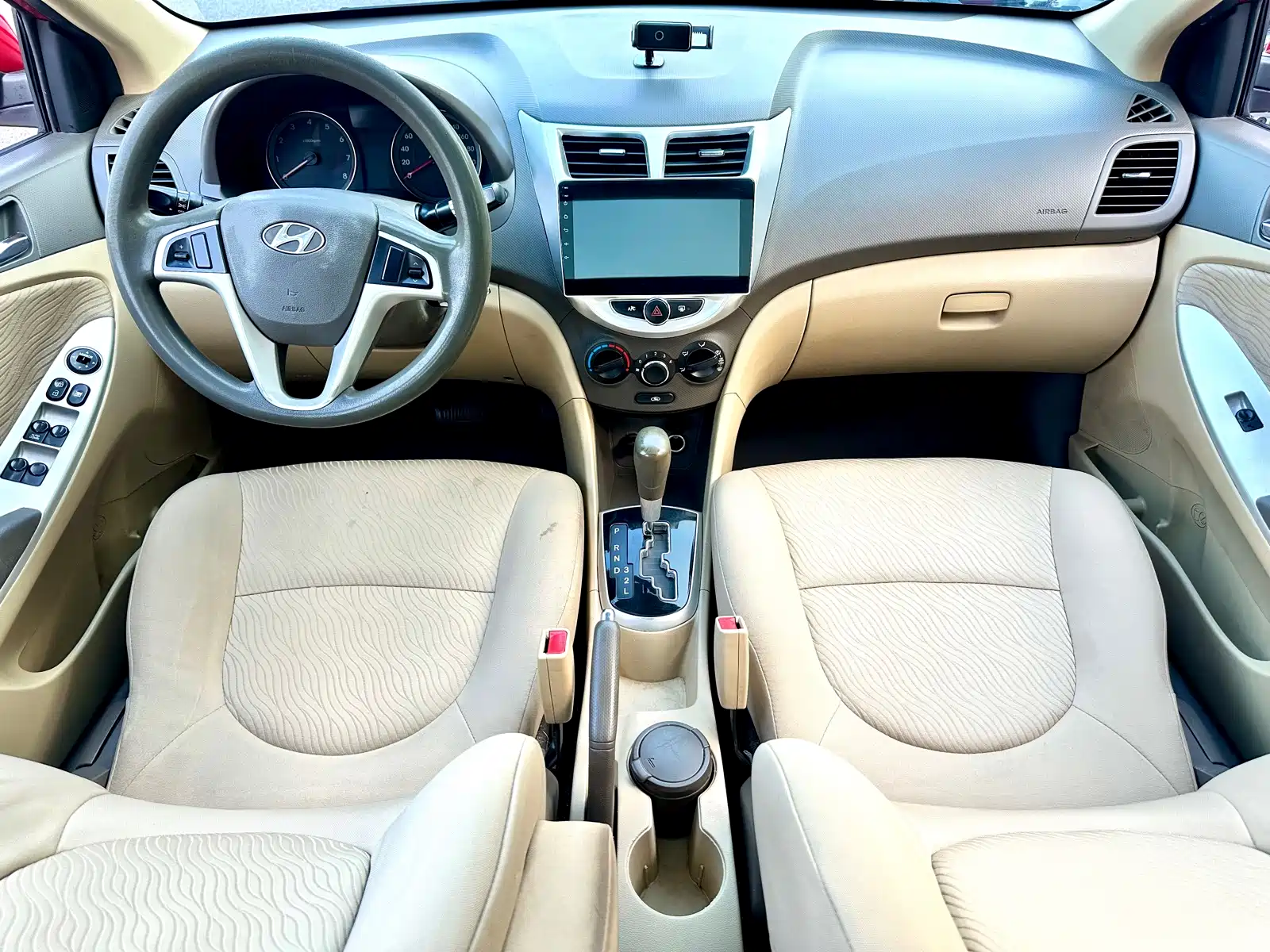 Photo 37 - Hyundai Verna