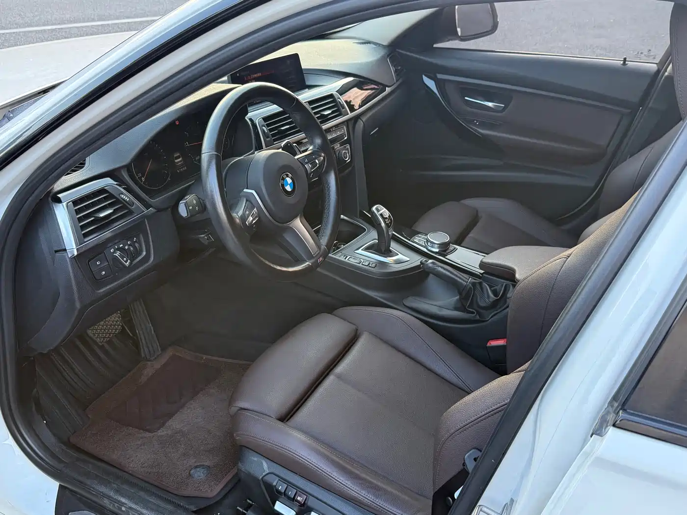 BMW 3 Series 2018 320Li Leading M Sport Package фото 4