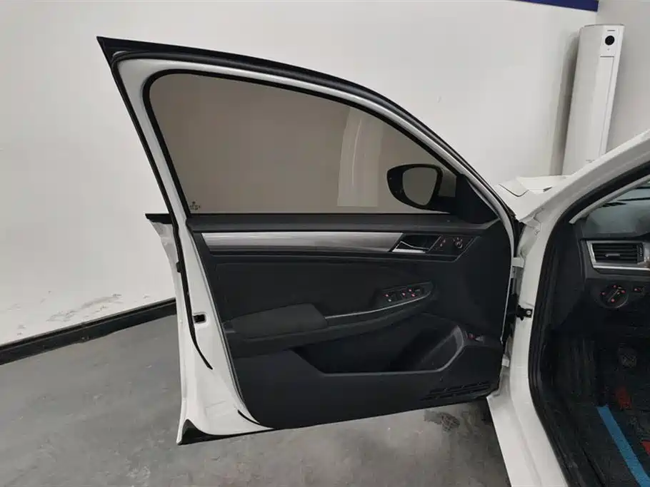Volkswagen Bora 2019 Bora Legend 1.5L Manual Fashion China VI фото 7