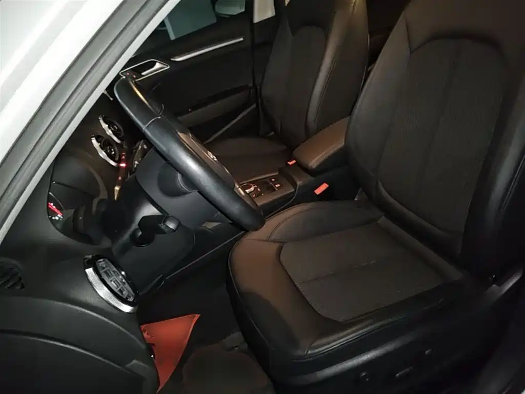 Audi A3 (Import) 2014 Limousine 40 TFSI S line Comfort фото 15