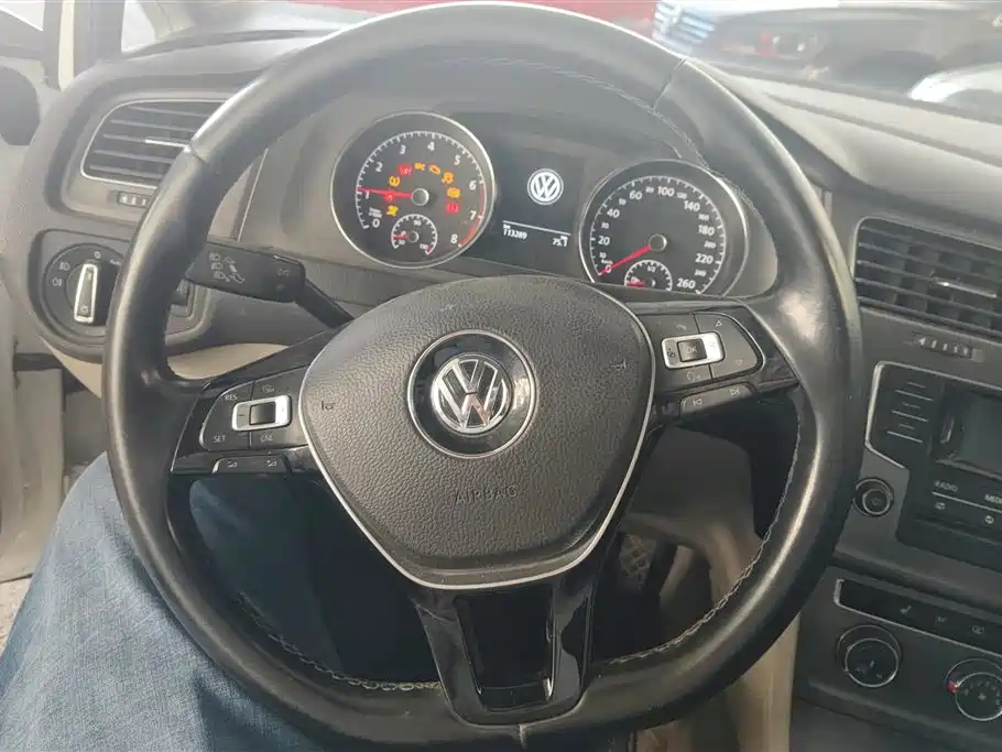 Volkswagen Golf 2015 1.4TSI Automatic Comfort фото 15