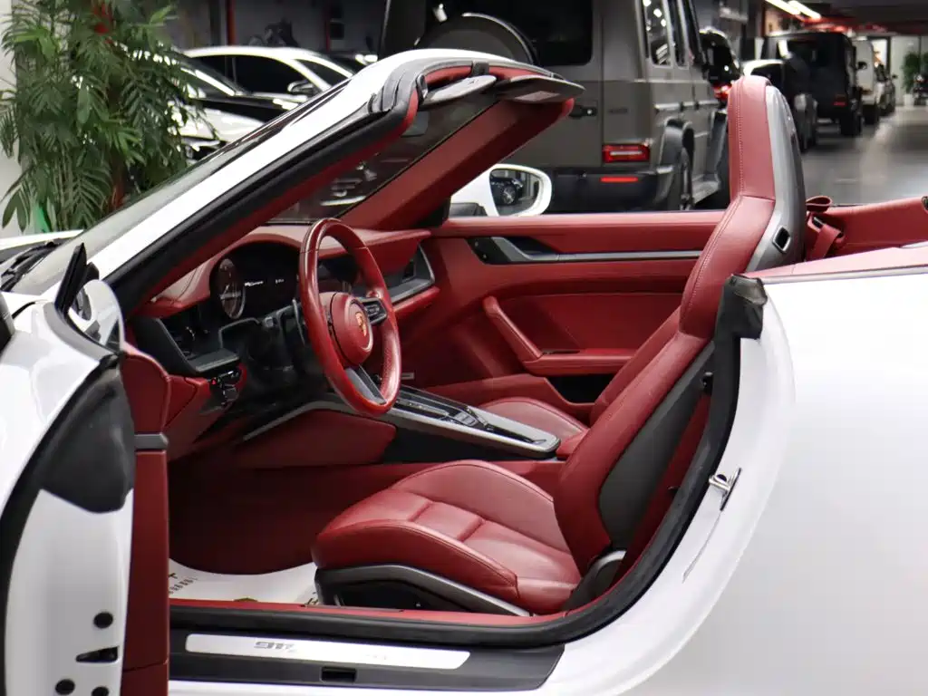 Фото 8 - Porsche 911