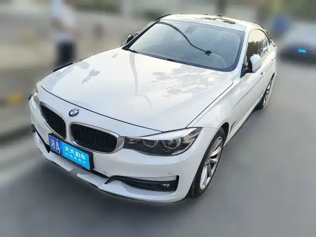 BMW 3 Series GT 2018 320i Fashion — фото 1