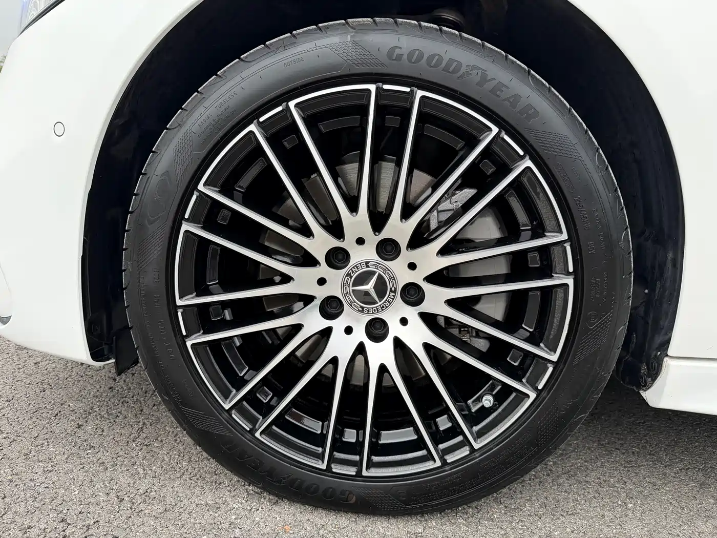Mercedes-Benz C-Class 2024 C 260 L Sport фото 25