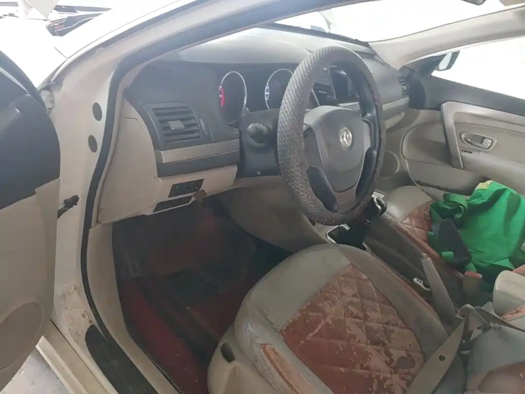 Dongfeng Aeolus Dongfeng Fengshen A60 2015 2016 Model 1.5L Manual Luxury
