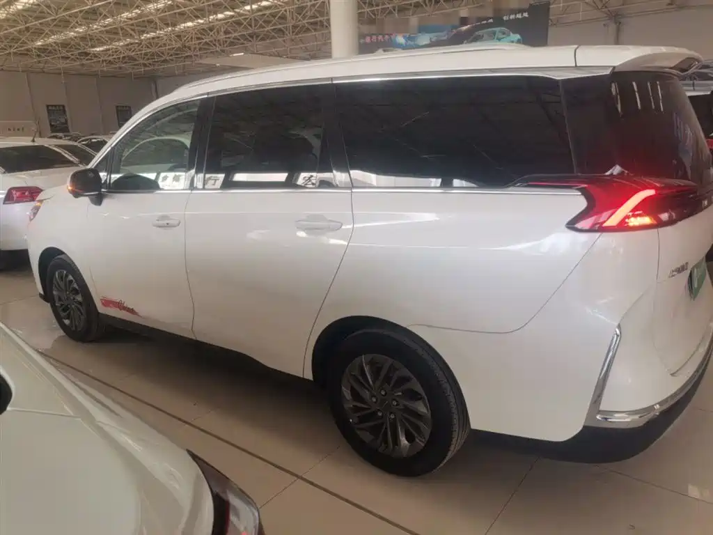 SAIC Maxus Maxus G50 2023 PLUS 1.5T Automatic Escort Edition фото 5