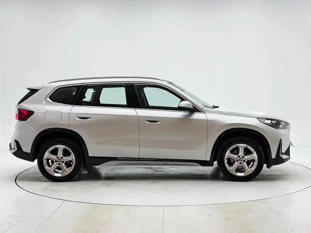 BMW X1 2023 sDrive20Li X Design Package фото 6