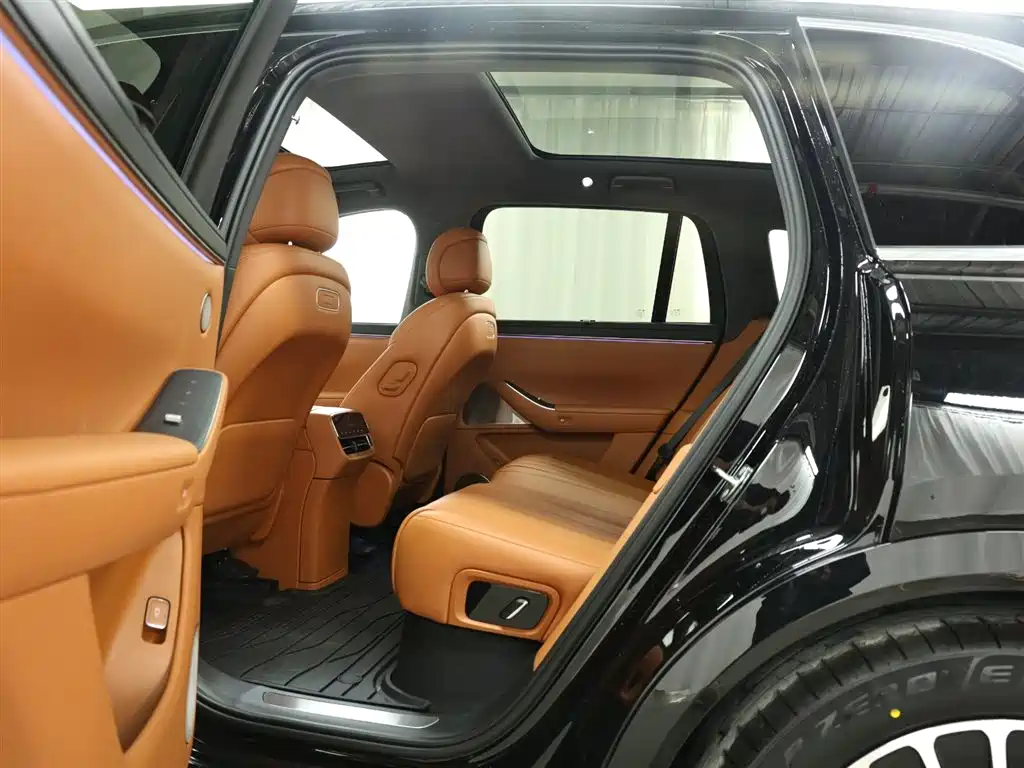 AITO Wenjie AITO M7 2026 Extended Range Max AWD 5-seater фото 14