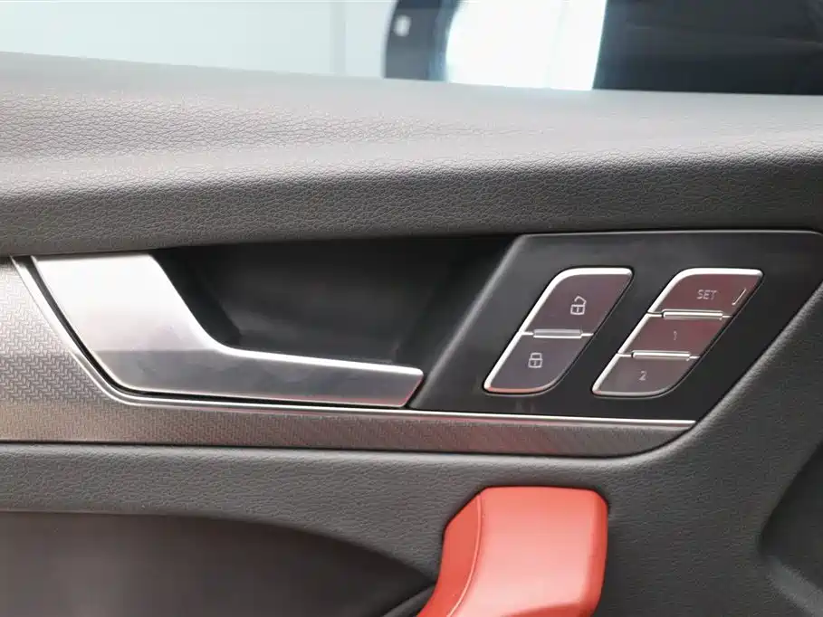 Audi Q5L 2023 45T Luxury Dynamic фото 12