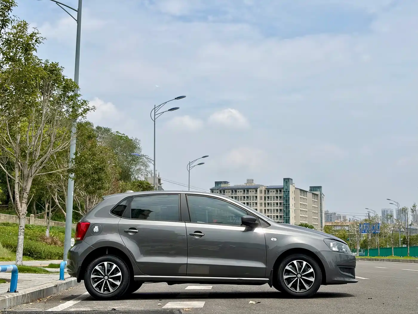 Volkswagen Polo 2014 2013 1.4L Manual Trend Edition
