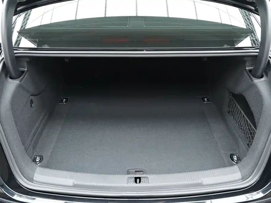 Audi A6L 2015 35 FSI quattro Comfort фото 30