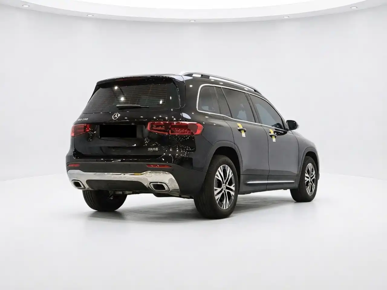 MERCEDES-BENZ GLB