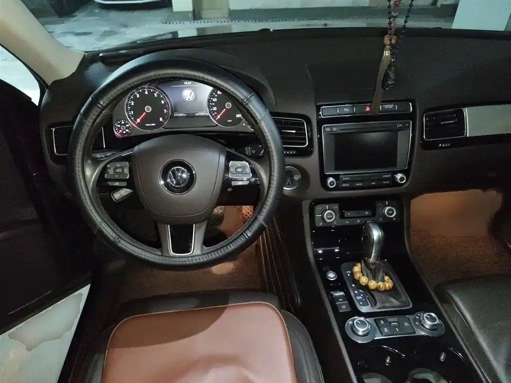 Volkswagen Touareg 2017 3.0TSI Explorer Edition фото 3