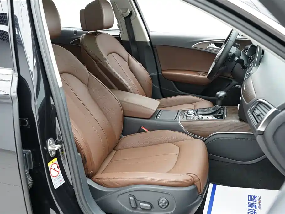 Audi A6L 2015 35 FSI quattro Comfort фото 12