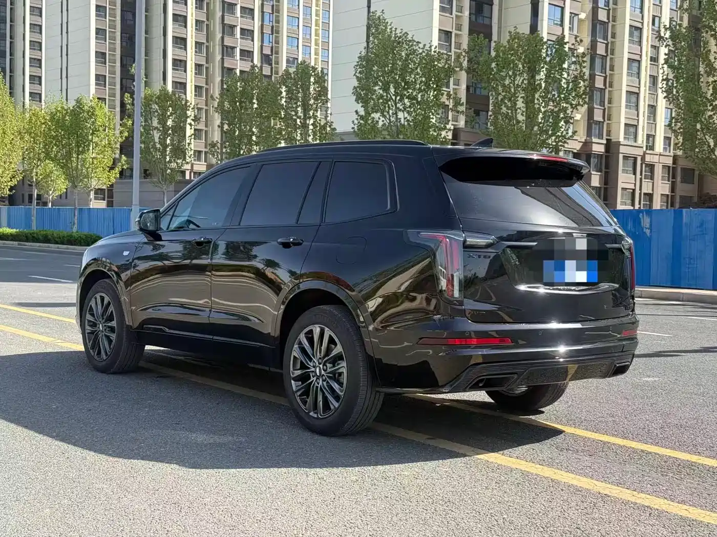 CADILLAC XT6