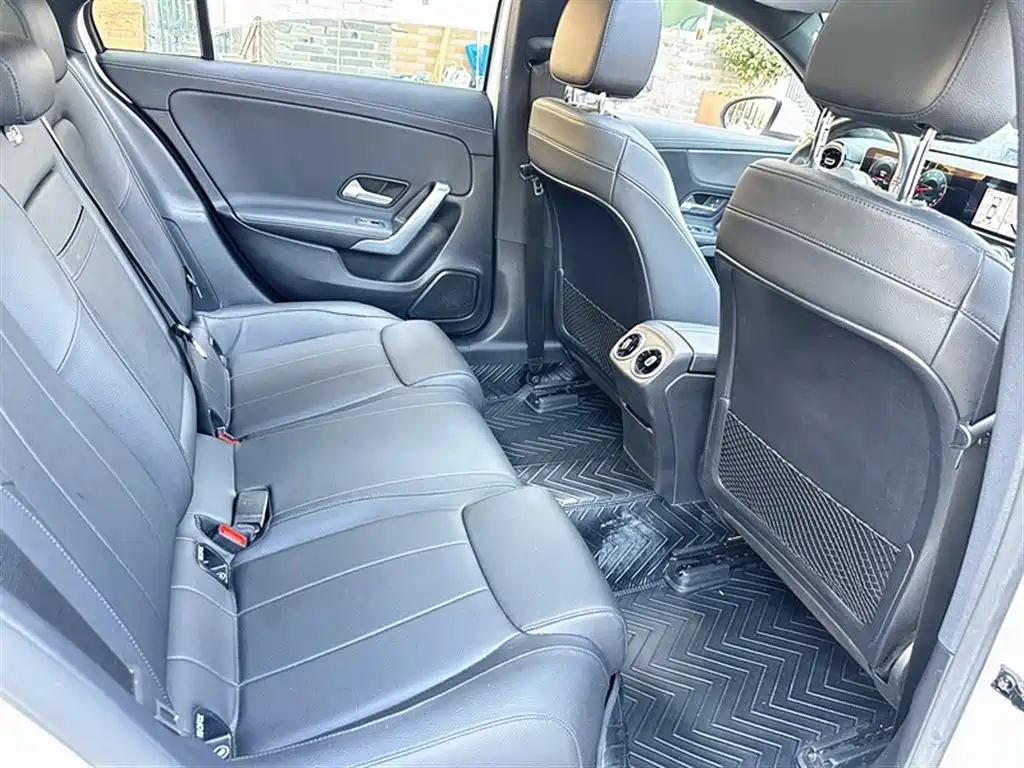 Mercedes-Benz A-Class 2020 Second Facelift A 180 L Sport Sedan фото 11