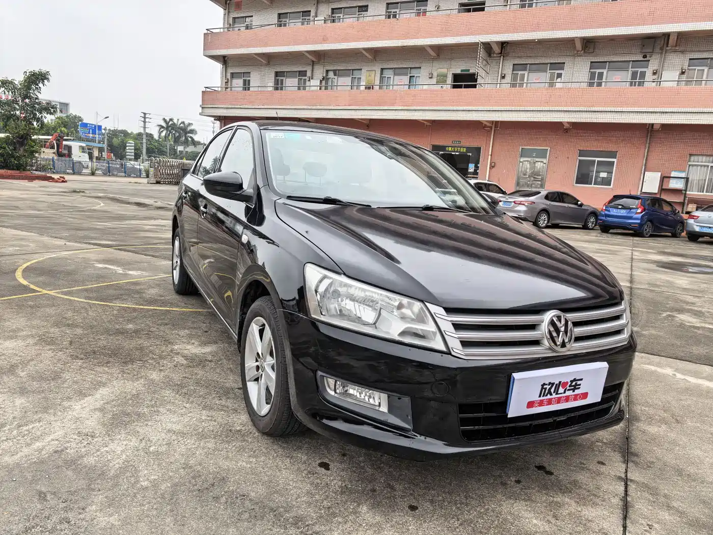 Volkswagen Santana 2013 1.6L Automatic Comfort Edition фото 3
