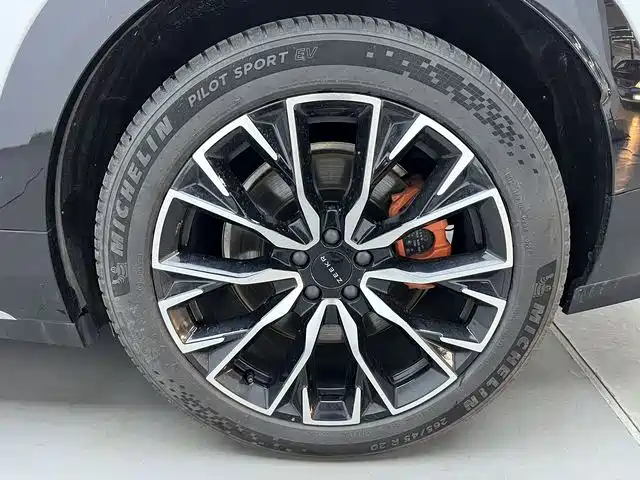 ZEEKR EXTREME KRYPTON 7X